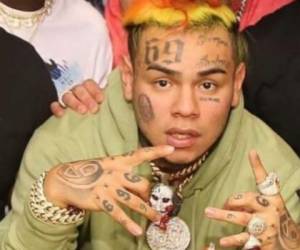 Si el acusado coopera con éxito, “el gobierno acepta que este presente una moción para una sentencia por debajo de cualquier mínimo obligatorio”, dice el acuerdo de culpabilidad. FOTO: Cortesía Instagram @6ix9ine0fficial