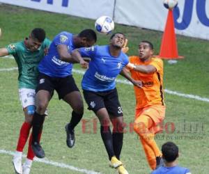 Marathón y Honduras de El Progreso jugaron en el Yankel Rosenthal de San Pedro Sula.