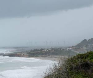 Beryl, el primer huracán categoría 4 en junio, preocupa al Caribe y México por su potencial destructivo y la pérdida de vidas reportada.