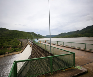 Por las constantes lluvias la represa La Concepción alcanzó su máximo nivel de forma rápida.