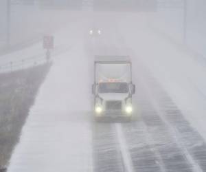 Así lucen algunas calles del norte de Estados Unidos, zona más afectada por la tormenta invernal.