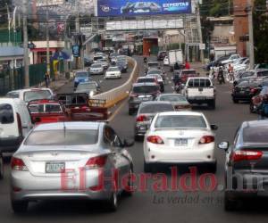 El gobierno no descarta aplicar el programa “Hoy no circula”.