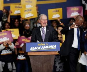 El candidato presidencial demócrata y ex alcalde de la ciudad de Nueva York, Michael Bloomberg. AFP.