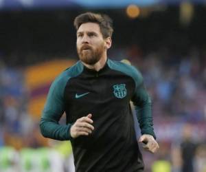 Lionel Messi recibió una visita muy especial luego de finalizar el clásico ante el Real Madrid (Foto: Agencia AFP)