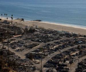 Los restos en el barrio de Pacific Palisades afectado por los incendios en los Ángeles, California.