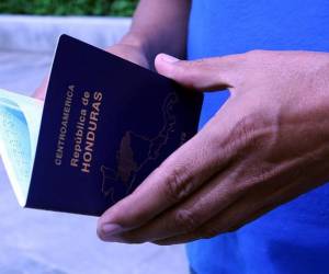 Anteriormente, la comunidad hondureña denunció que le han cobrado hasta 350 dólares por la emisión del pasaporte.