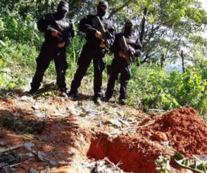 Miembros de la Fuerza Nacional Anti Maras y Pandillas (Fnamp) encontraron el cadáver de una persona en el sector.