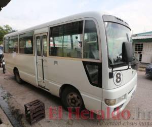 El autobús escolar recibió disparos en algunas de sus ventanas durante el atentado criminal