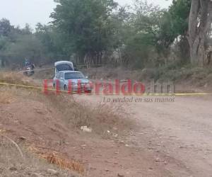 Agentes policiales acordonaron la zona del suceso.