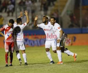 Jorge Benguché anotó el gol de los Albos. Foto: Marvin Salgado.