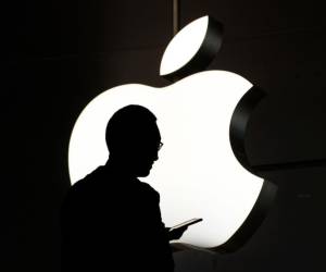 Apple anunció este miércoles los 17 ganadores de sus premios App Store 2024, que en esta edición reconocen a muchos juegos -desde los clásicos crucigramas a nuevos videojuegos inmersivos para las gafas de realidad virtual Vision Pro- así como a aplicaciones dedicadas a ampliar el conocimiento sobre el arte, el VIH o la edición de fotos y video.