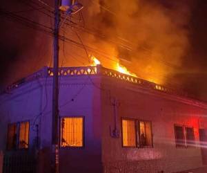 Infernal incendio arrasa con antigua sede de la Audiencia de los Confines en Gracias, Lempira