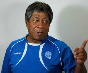 Ramón Maradiaga, entrenador hondureño de la Selección de El Salvador.