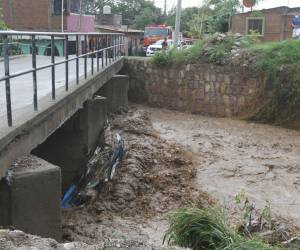 Durante la temporada de lluvias, varias colonias enfrentan peligro de inundaciones y deslizamientos en la capital.