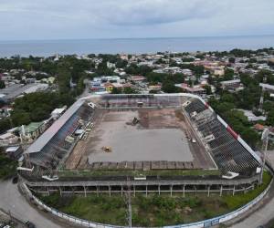 Luego de más de dos meses de trabajo, el estadio Municipal Ceibeño sigue recibiendo mejoras y tendrá césped híbrido.