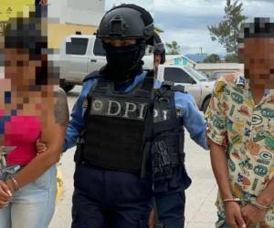 La orden de captura para ambos sospechosos se emitió el pasado 28 de mayo, ante el Juzgado de Letras Penal en Tegucigalpa.