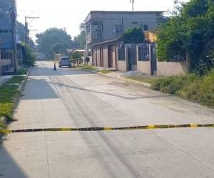 La violencia se ensañó contra las mujeres este domingo 13 de noviembre. Esta es la calle del barrio donde crecieron las jovencitas para morir a manos de la criminalidad en el país.