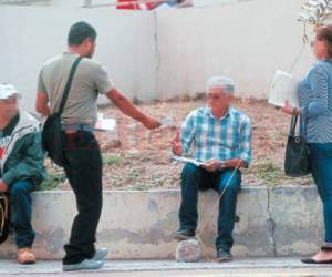 El Instituto de la Propiedad (IP) cerró las puertas a los tramitadores para que no continúen haciendo negocios con empleados.