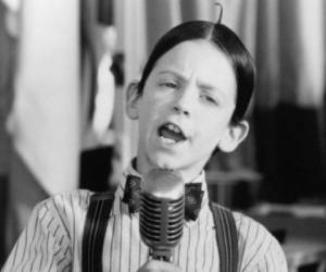 Brandon Hall en 1994 mientras interpretaba a 'Alfalfa' en la película 'Pequeños traviesos'. Foto cortesía La Patilla