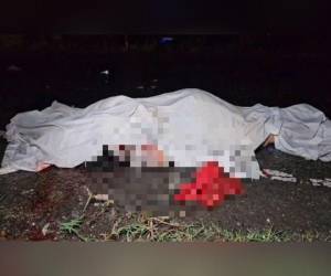 Una mujer y su hija fueron embestidas por una rastra en Copán; la madre murió, mientras que la menor sobrevivió al trágico accidente.