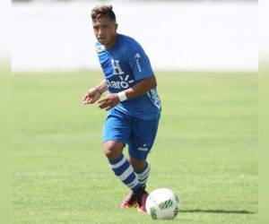 El jugador de Olimpia, Michaell Chirinos se presentó este lunes al entrenamiento de la Selección de Honduras (Foto: EL HERALDO)