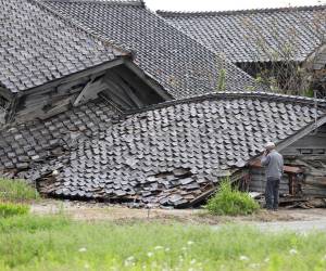 El temblor de magnitud 6,5 se produjo el viernes por la tarde en la región central de Ishikawa a unos 12 kilómetros de profundidad, según la Agencia Meteorológica de Japón (JMA).