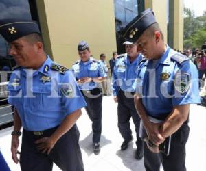 El actual director de la Policía Nacional, Félix Villanueva deberá entregar las hojas de servicio de los generales activos que se encuentran bajo evaluación de la Comisión Especial, foto: El Heraldo.