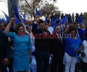 Gladis López, Reinaldo Sánchez y Oswaldo Ramos Soto piden vivas para el Partido Nacional. Fotos Estalin Irías| EL HERALDO