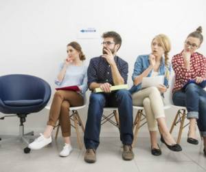 Las personas suelen someterse a mucha presión a la hora de ir a la entrevista laboral.