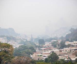 Previo al inicio de la temporada lluviosa, la crisis por la contaminación se ha agudizado en las últimas horas.