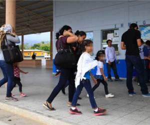 Migrantes retornados en san pedro sula 30 Ene 2015