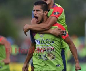 Juan Ramón Mejía celebra el primer gol a favor de Real de Minas. Fotos: David Romero / EL HERALDO.