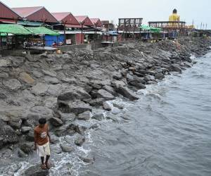 Se espera que el ciclón Mocha toque tierra el 14 de mayo entre Cox’s Bazar en Bangladesh, donde casi un millón de refugiados rohingya viven en campamentos formados en gran parte por refugios endebles, y Sittwe en la costa occidental de Rakhine en Myanmar.