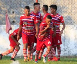 Estrella Roja de Danlí se clasificó al vencer al Atlético Municipal de Santa Cruz de Yojoa. Foto. El Heraldo.