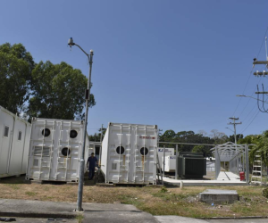 Otro de los problemas son las plantas para generar energía eléctrica, cuando falla la red nacional.