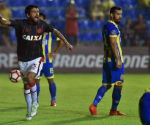 Lucho Gonzalez celebra la anotación con la que Paranaense venció a Capiatá en Paraguay. Foto: Agencia AFP / El Heraldo.