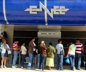 A partir de junio, las oficinas de la ENEE esperan que los reclamos aumenten por el alza a las tarifas eléctricas.