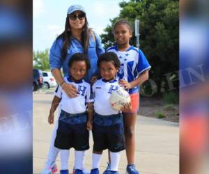 La bella familia de Boniek García, su esposa Ivannia, Lourdes y los pequeños gemelos (Foto: Ronal Aceituno/OPSA)