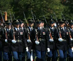 El Departamento de Bomberos de Arlington escribió en un Twitter que 11 personas empezaron a sentirse enfermas después de que la carta fue abierta. Foto: Agencia AFP