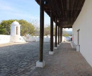 El Fuerte de San Cristóbal, ubicado sobre el Cerrito San Cristóbal, es una edificación de estilo republicano que ahora sirve de Sala de Interpretación Histórico Cultural. Es un referente de esa arquitectura que sirvió como divisadero estratégico para observar el movimiento de tropas en los años convulsos de finales del siglo XIX.