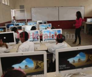 Son pocos los centros educativos que cuentan con un laboratorio de computación en Honduras.