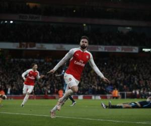 El internacional francés Olivier Giroud celebra una de las anotaciones del Arsenal.