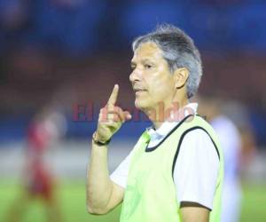 Carlos Restrepo, director técnico del Olimpia.