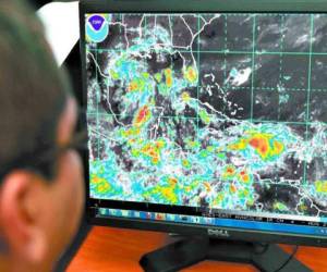 Los meteorólogos no descartan que las lluvias se extiendan por más días en el territorio hondureño a causa del ingreso de la primera onda tropical.