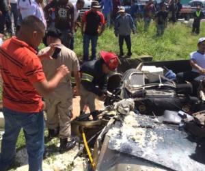 Los lesionados fueron rescatados por los Bomberos y trasladados al hospital regional de Santa Teresa.