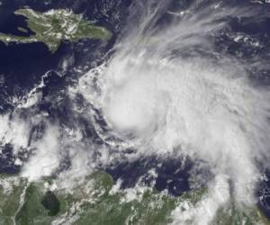 Matthew se fortalece y se convierte en huracán mayor (...) en el mar Caribe', informó el CNH. Foto: AFP