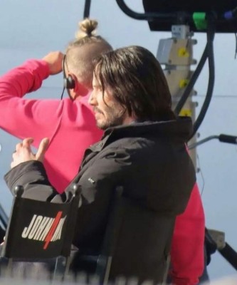 El increíble regalo de Keanu Reeves a los dobles de riesgo de su película (FOTOS)