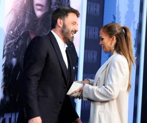 Jennifer López y Ben Affleck, quienes se casaron hace dos años, oficializan su divorcio este 6 de enero.