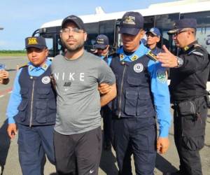 Los tres cuerpos de las jóvenes fueron hallados dentro de un vehículo en un sector de Roatán, Islas de la Bahía.