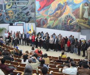 Destacados docentes de la UNAH recibieron reconocimiento por su trayectoria.